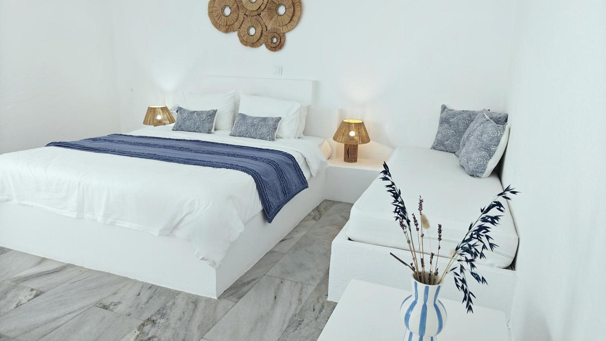 Narges Aliki (Paros)