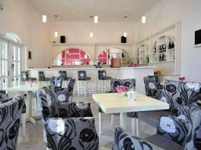 Hotel Narges